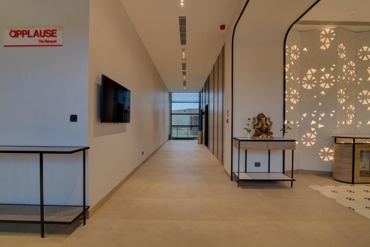 7 Apple Hotel Nāsik Eksteriør bilde